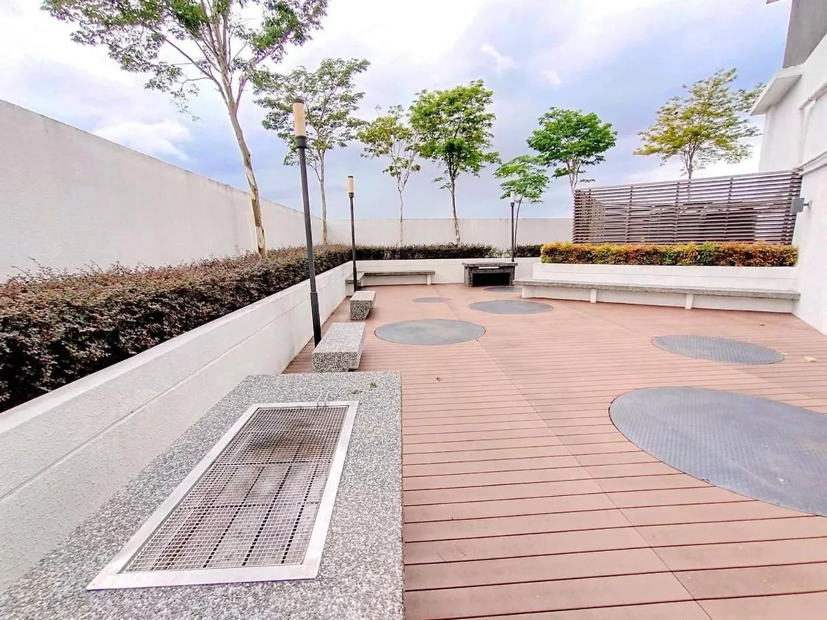 Apartment Kulai D'Putra Suites Beside Ioimall Near Airport And Jpo Malaysia