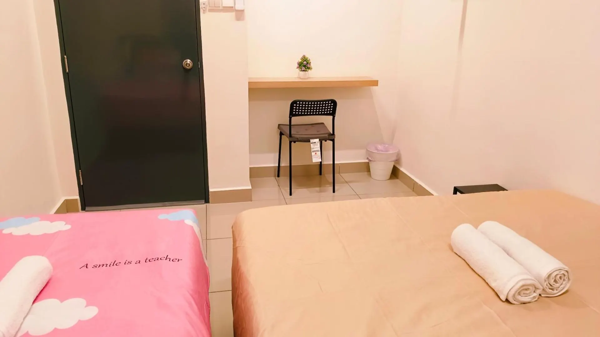 Kulai D'Putra Suites Beside Ioimall Near Airport And Jpo Apartment