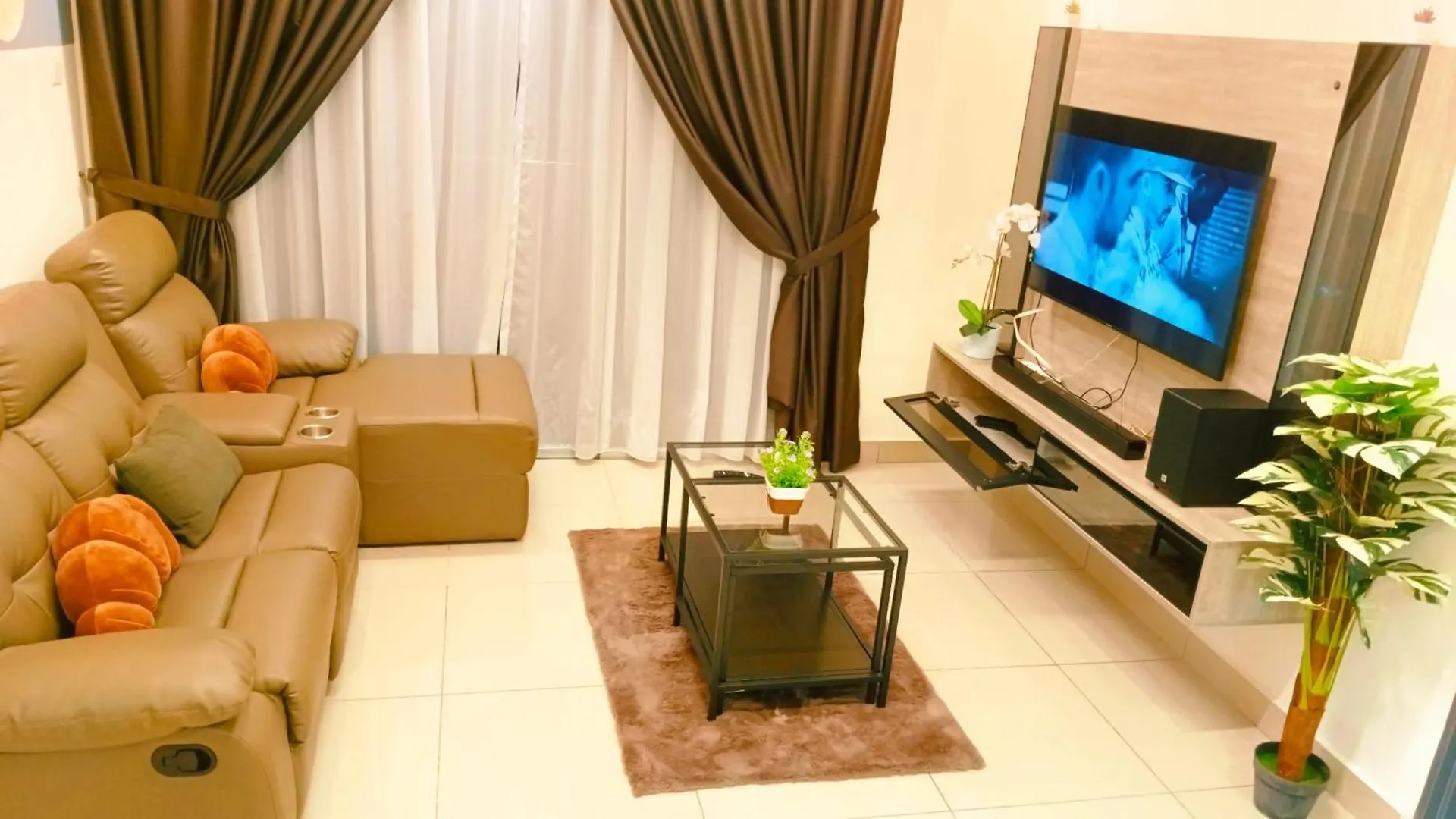 Apartment Kulai D'Putra Suites Beside Ioimall Near Airport And Jpo
