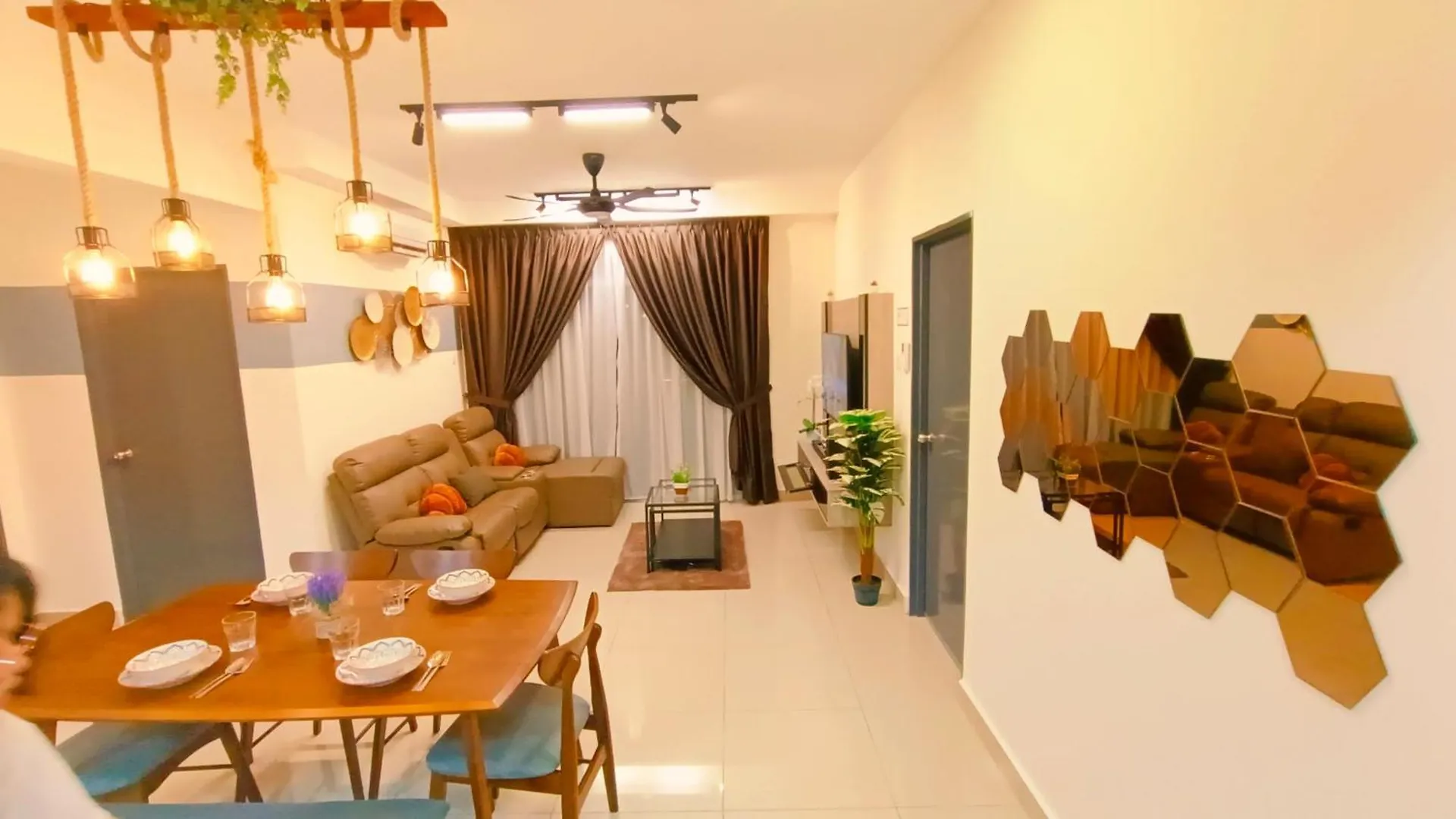 Apartment Kulai D'Putra Suites Beside Ioimall Near Airport And Jpo Malaysia