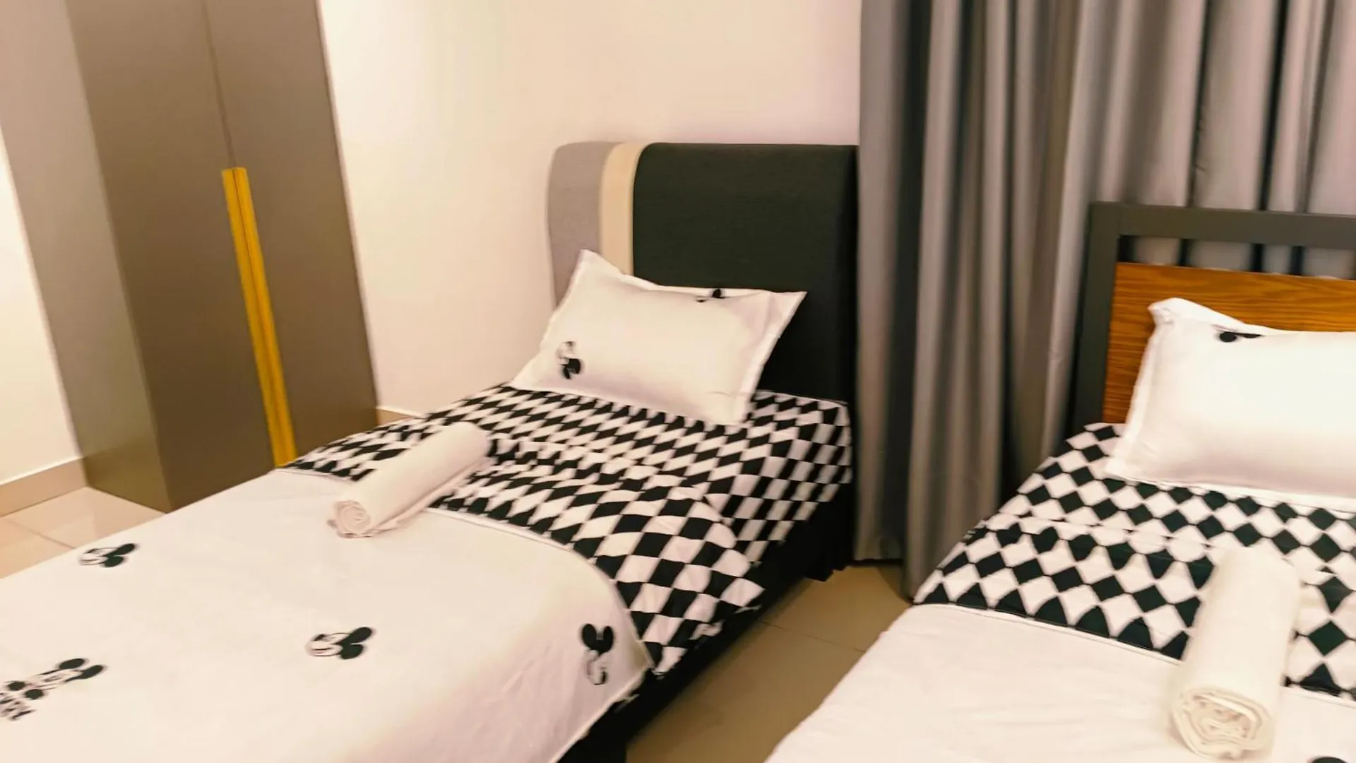Kulai D'Putra Suites Beside Ioimall Near Airport And Jpo