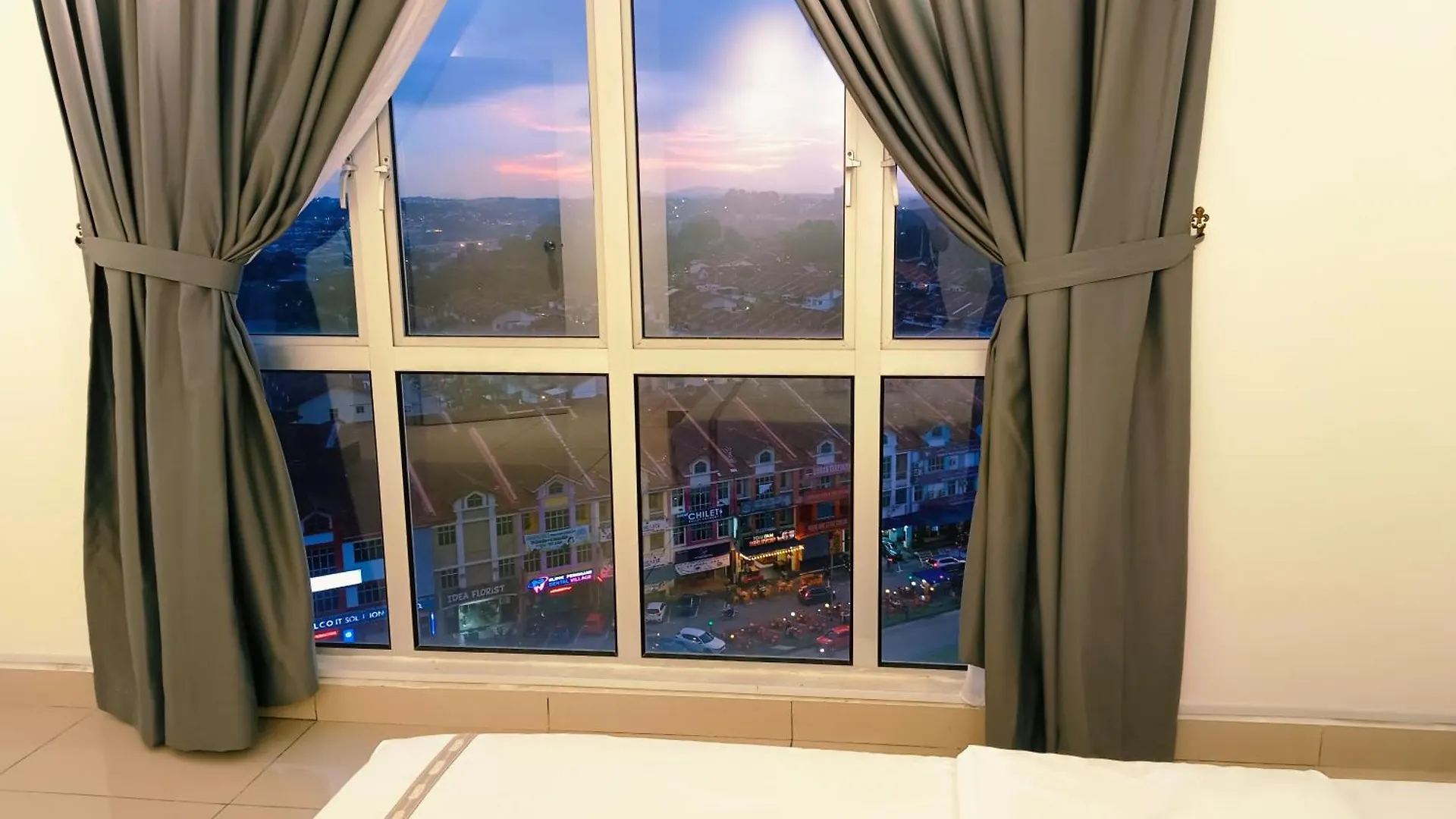 Kulai D'Putra Suites Beside Ioimall Near Airport And Jpo Malaysia