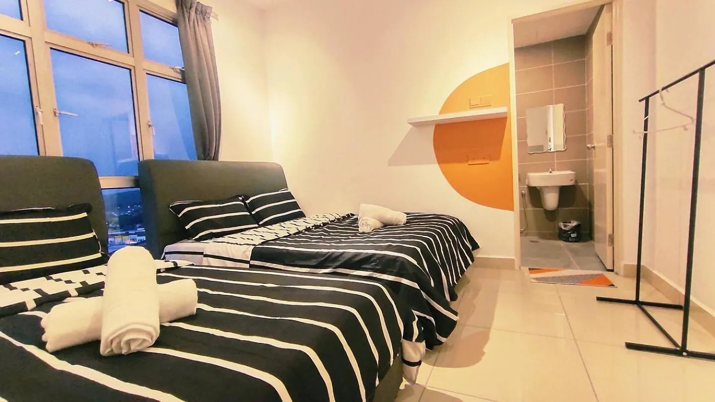 Kulai D'Putra Suites Beside Ioimall Near Airport And Jpo Apartment