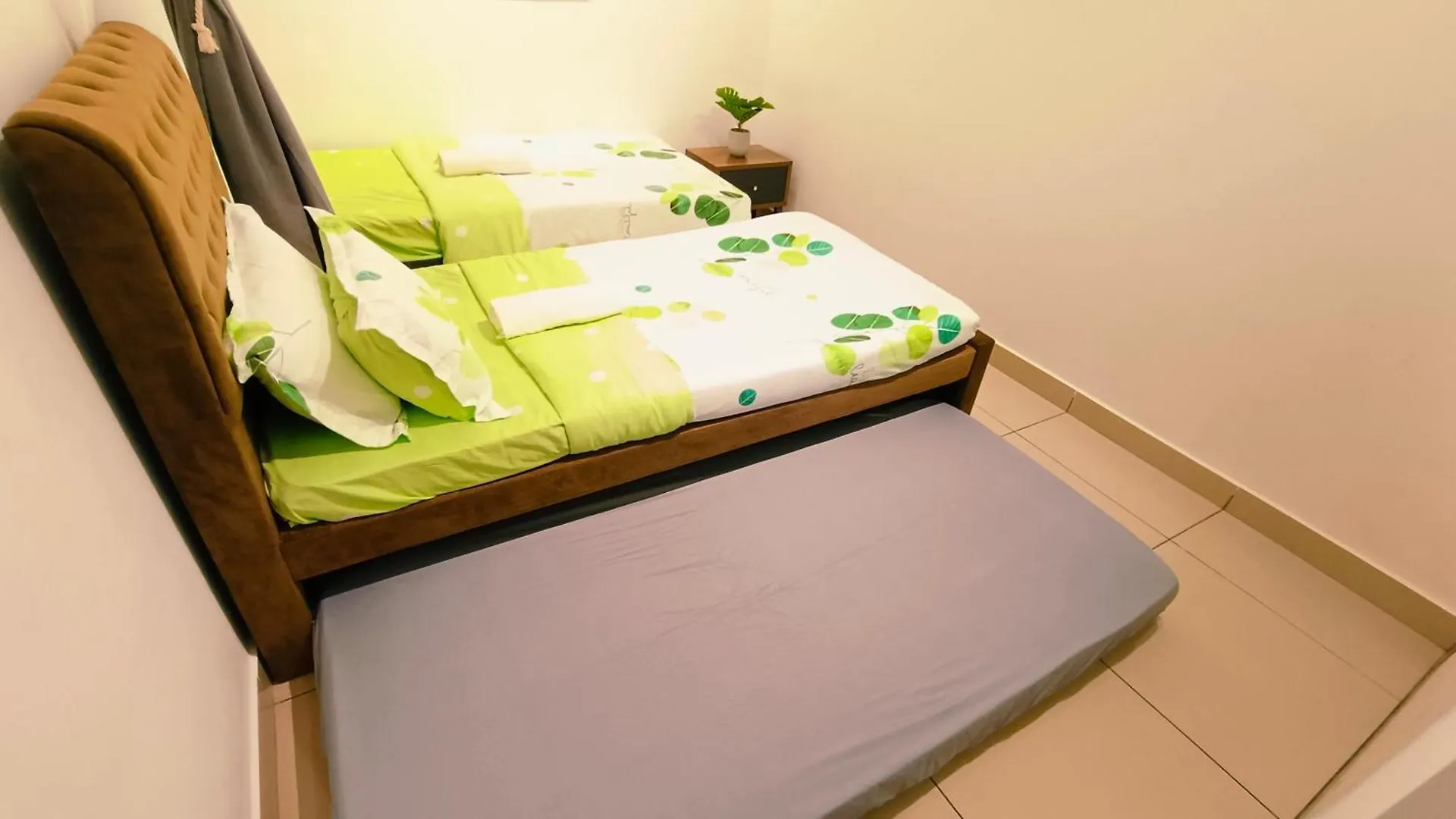 Kulai D'Putra Suites Beside Ioimall Near Airport And Jpo